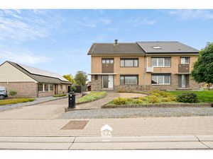 Huis te koop in Oudsbergen met 3 slaapkamers
