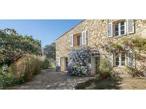 Maison avec terrasse Saint-Paul-en-Forêt (83)