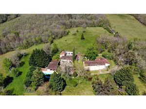 Vente propriété 10 pièces 265 m² à Puycelci (81140)  712 000 €