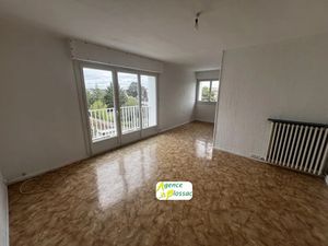 Vente appartement 3 pièces 70 m² à Chatellerault (86100)  54 000 €