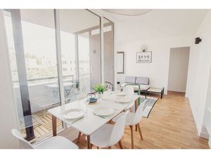 Location appartement 1 pièce 95 m² à Guyancourt (78280)