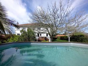 Location maison 5 pièces 134 m² à Saint-André-de-Seignanx (40390)  1 420 €