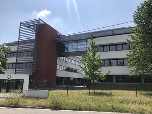 A LOUER - BUREAUX 2247 M² DIVISIBLES - GRADIGNAN ZA LA MADELEINE