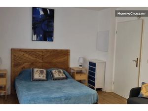 Location meublée appartement 1 pièce 29 m² à Elancourt (78990)  890 €