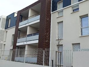 Location appartement 1 pièce 38.68 m² à Vitrolles (13127)  768 €