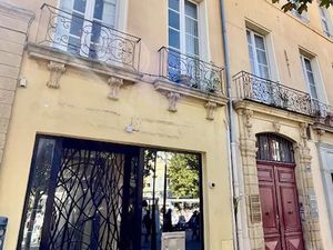 Location locaux professionnels 145 m² à Aix-en-Provence (13090)  9 840 €