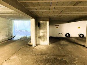 Location Garage box et parking à Nantes Centre Ville (44000) : à louer / 16m² Nantes Centr