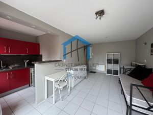 SAINT ETIENNE - Studio rénové meublé de 26m2 avec balcon