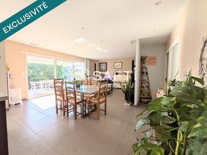 AGREABLE VILLA PLAIN PIED 126m²  4 CHAMBES+ BUREAU avec PISCINE et GARAGE