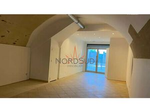 LOCATION LOCAL PEYNIER