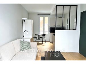Studio 22m² carrez proche funiculaire Montmartre  entièrement refait  équipé et pensé par 