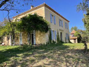 Grande maison de caractère en campagne avec piscine