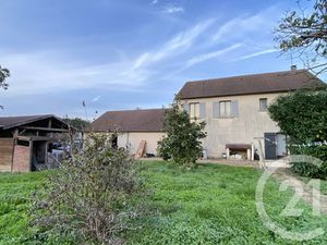 Vente maison 7 pièces 94 m² à La Guerche-sur-l'Aubois (18150)  131 000 €
