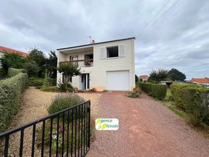 Vente maison 4 pièces 91 m² à Chatellerault (86100)  129 000 €