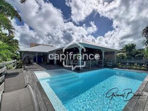 À VENDRE – BELLE MAISON FAMILIALE AVEC PISCINE – PETIT-BOURG (97170)  Guadeloupe