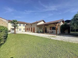 Vente maison 9 pièces 260 m² à Vic-en-Bigorre (65500)  307 000 €