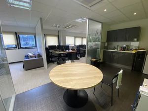 À LOUER – BUREAUX 213 m² – NANTES NORD-EST / AUBINIÈRE