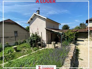 Location maison 3 pièces 65m2 Saint-Jean-de-Moirans 38430 - 990 € - Surface Privée