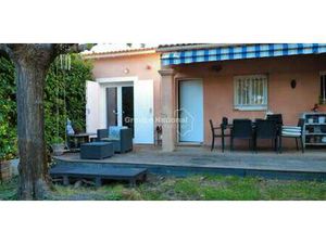 Villa avec terrasse Althen-des-Paluds (84)