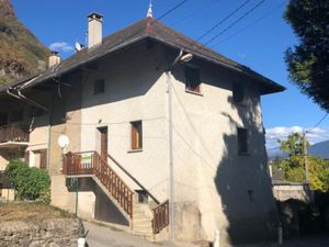 Maison de village de type T3 avec petit terrain