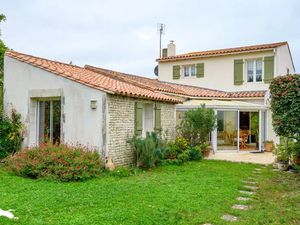 Vente maison 7 pièces 147 m² à Le bois-plage-en-re (17580)  859 216 €