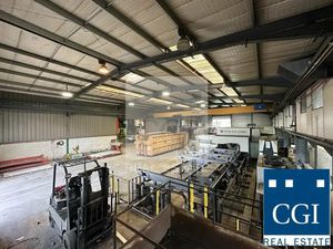 LOCAL D'ACTIVITE A VENDRE