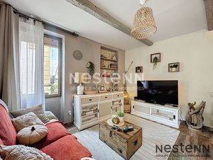 Coup de coeur ! Maison de village rénovée 128 m² ? 4 chambres ? garage double et cave à Pe