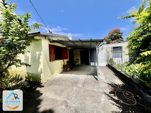 SAINT JOSEPH 97480 - MAISON DE PLAIN PIED - HABITABLE - SECT