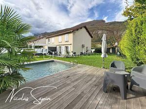 Maison de 101 98 m² à Vif