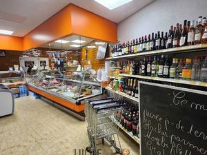 Vente locaux professionnels 187 m² à Clermont (60600)  160 000 €