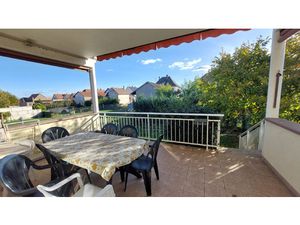 Maison de Plain-pied 140m2 sur un terrain de 4 ares 83