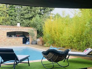 VILLA DE 131M2 ET LOCAL COMMERCIAL DE 400M2 SUR 1302M2 DE TE