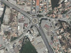 LOCATION LOCAL COMMERCIAL 138 m2 + TERRASSE - FOS SUR MER