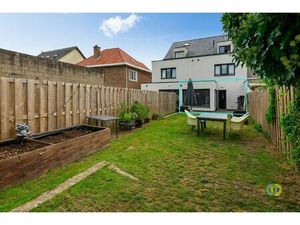 Gelijkvloers één-slaapkamer appartement met tuin