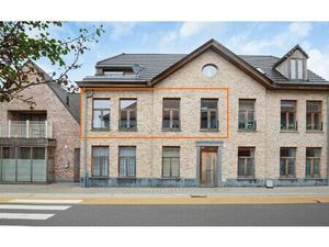 Lichtrijk appartement met autostaanplaats in Kruisem!