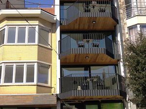 Handelspand in kleinschalige residentie aan de Belgische Kust!