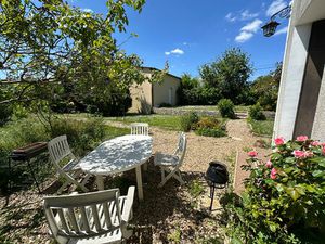 Vente maison 4 pièces  90.00m²  Lavoux