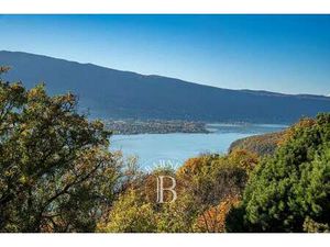 Maison à vendre 8 Pièces 247 m2 Talloires-Montmin LAC D'ANNECY - 1 560 000 €
