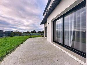 Vente villa 5 pièces 126 m² à Plougourvest (29400)  318 000 €