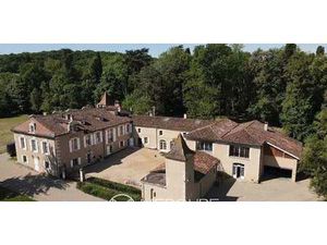 Château Saint-Jean-le-Comtal (32)