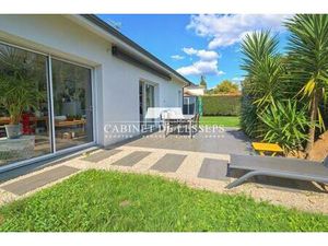 Maison Récente De Plain-Peid Située Dans Un Petit Quartier P