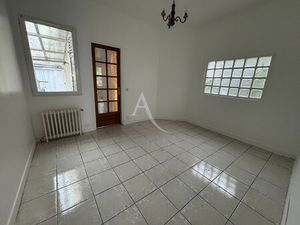 Le Bourget : à louer maisons 39.18 M2 en lot avant