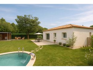 Vente terrain 754 m² à Trans-en-Provence (83720)  139 000 €