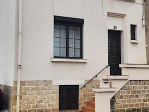 Location maison 6 pièces 126 m² à Fumel (47500)  715 €