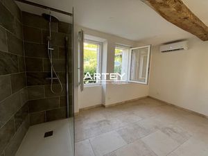 Location appartement 2 pièces 33.1 m² à Pierrefeu-du-Var (83390)  696 €