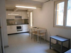 Location meublée appartement 2 pièces 27 m² à Carry-le-Rouet (13620)  800 €