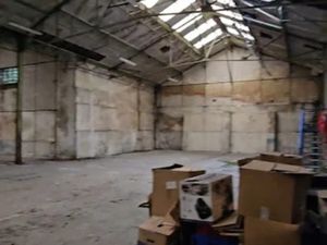 Location locaux professionnels 1170 m² à Corbeil-Essonnes (91100)  6 800 €