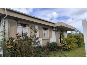 Location maison 5 pièces 89 m² à Saint Andre (97440)  1 290 €