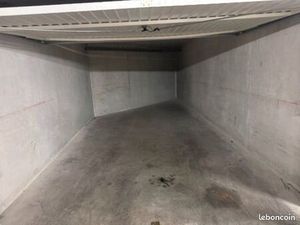 Location grand garage