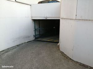 Parking moto Toulouse Saint Cyprien